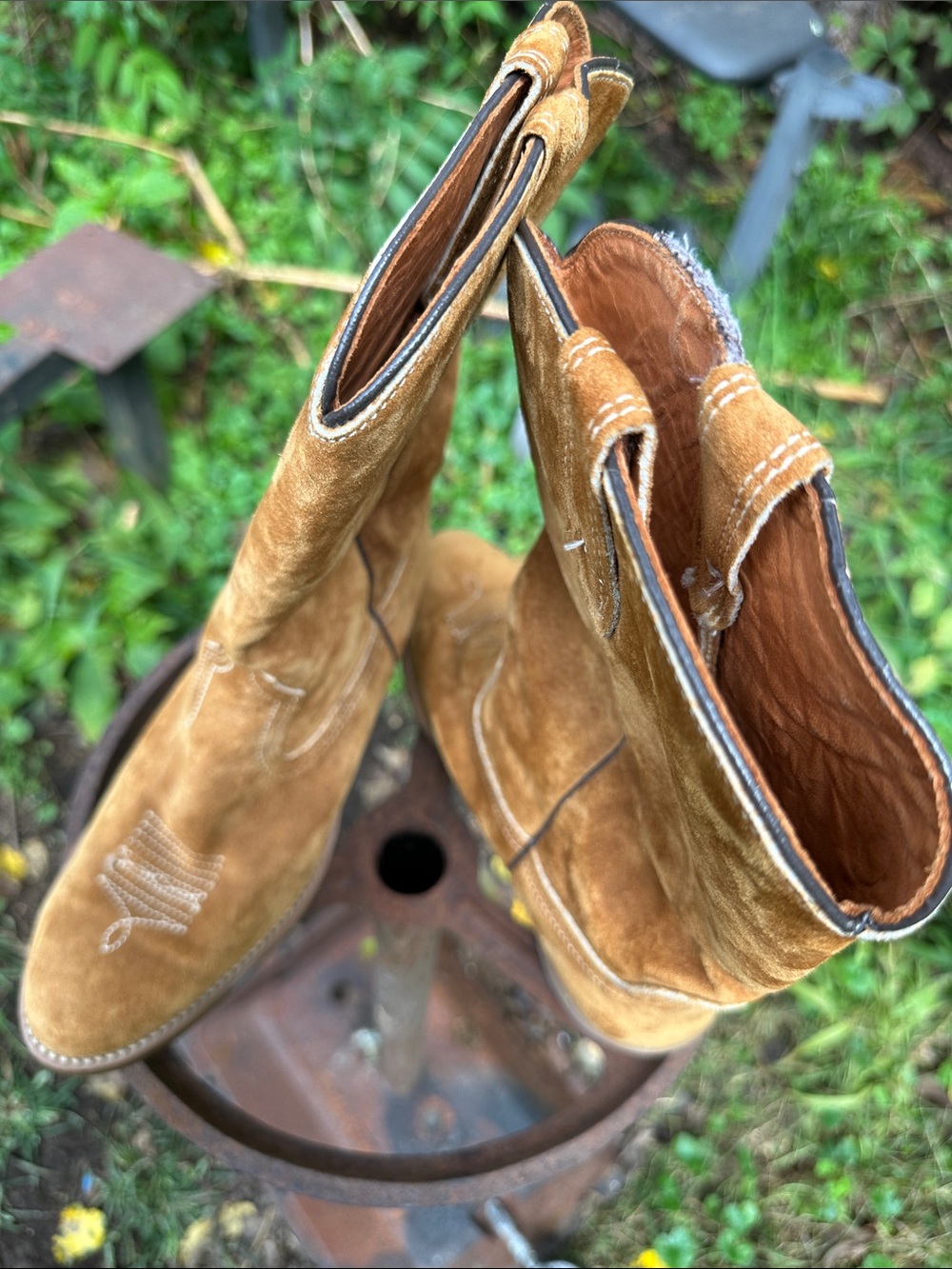 Wolverine Women's Suede Tan Western Heeled Boots - Picture 3 of 5